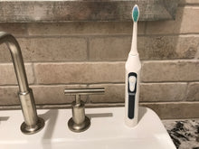 Load image into Gallery viewer, Yasi Compact FL-A12 Sonic Toothbrush with UV sanitizer stand