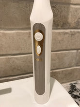 Load image into Gallery viewer, Yasi Pro FL-A15 Sonic Toothbrush with extended stand
