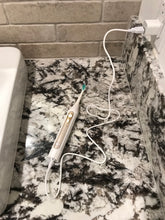 Load image into Gallery viewer, Yasi 702 Travel Sonic Toothbrush with USB Charger
