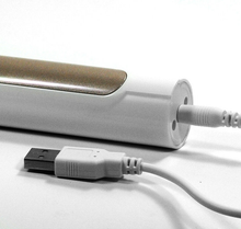 Load image into Gallery viewer, Yasi 702 Travel Sonic Toothbrush with USB Charger